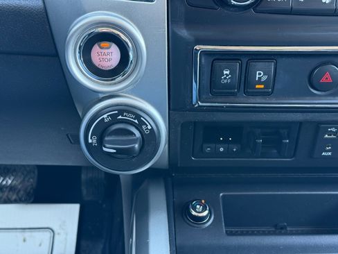 Used 2018 Nissan Titan PRO-4X image 28