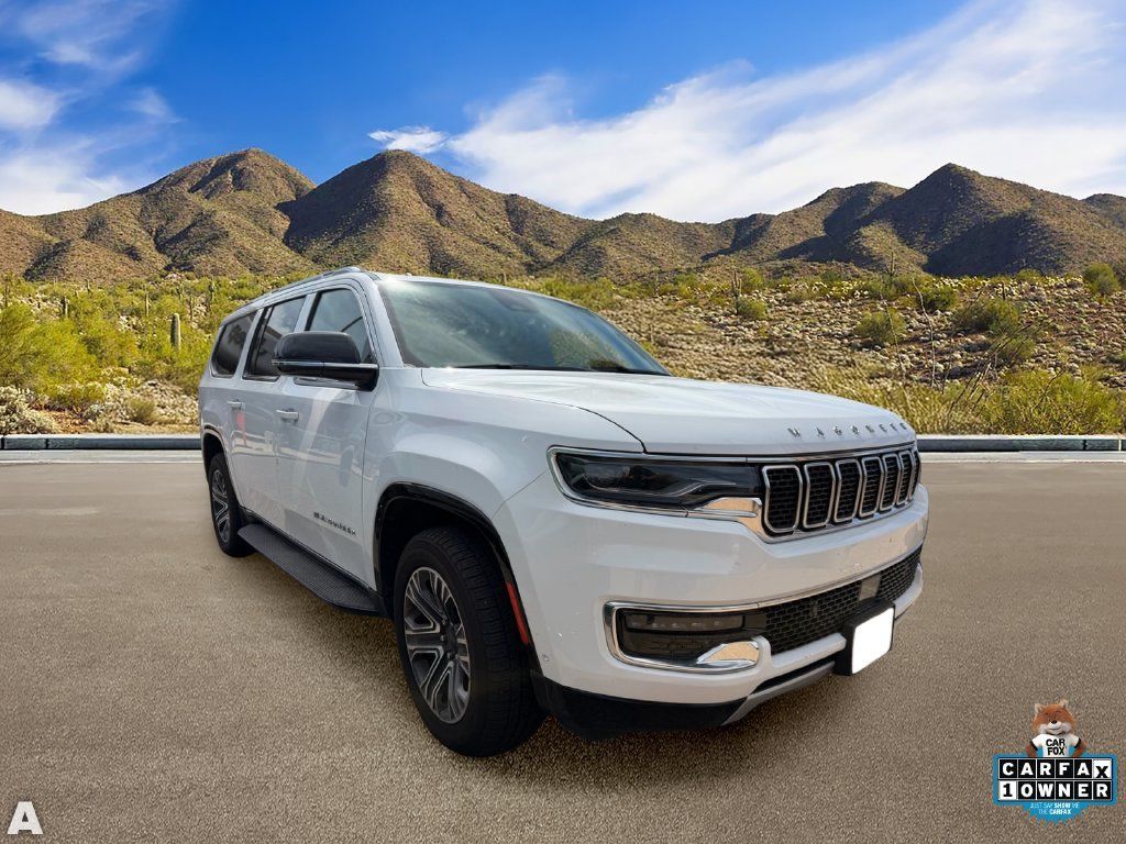 Used 2024 Jeep Wagoneer L Series II w/ Flexible Seating Group RWD image 5