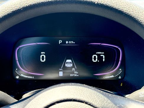 Certified 2023 Kia Soul LX FWD image 23