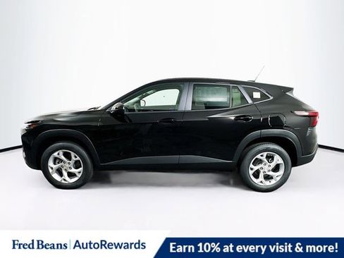 New 2026 Chevrolet Trax LS w/ LS Convenience Package image 3