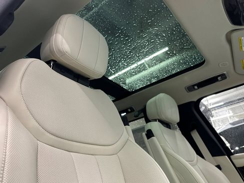 New 2026 Land Rover Range Rover SE image 23