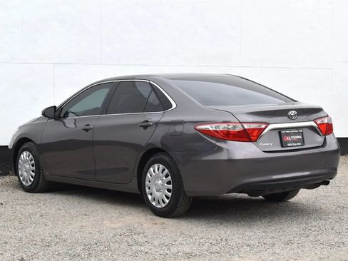 Used 2016 Toyota Camry LE FWD image 21