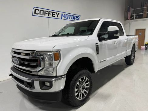 Used 2020 Ford F250 Lariat AWD/4WD image 2