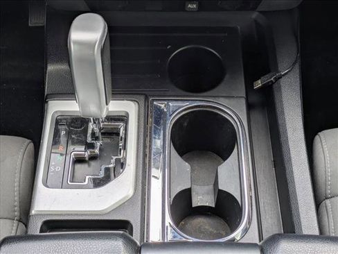 Used 2018 Toyota Tundra SR5 image 12