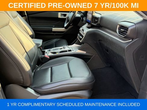 Used 2023 Ford Explorer XLT w/ Equipment Group 202A AWD/4WD image 4