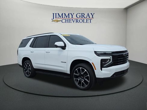 Used 2026 Chevrolet Tahoe RST w/ Sun And Tow Package AWD/4WD image 7