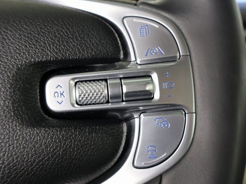 Used 2023 Genesis GV70 2.5T w/ Advanced Package image 29