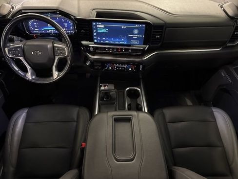 Used 2022 Chevrolet Silverado 1500 LT Trail Boss w/ Convenience Package II image 5