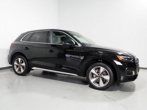 Used 2023 Audi Q5 2.0T Premium w/ Convenience Package AWD/4WD image 1