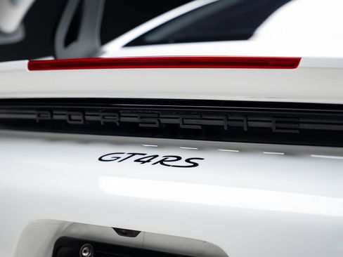 Used 2023 Porsche 718 Cayman GT4 RS w/ Weissach Package RWD image 32
