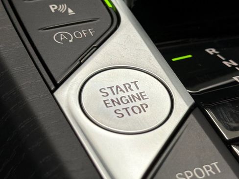 New 2026 BMW 330i Sedan w/ M Sport Package image 28