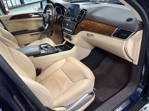 Used 2019 Mercedes-Benz GLS 550 4MATIC image 45