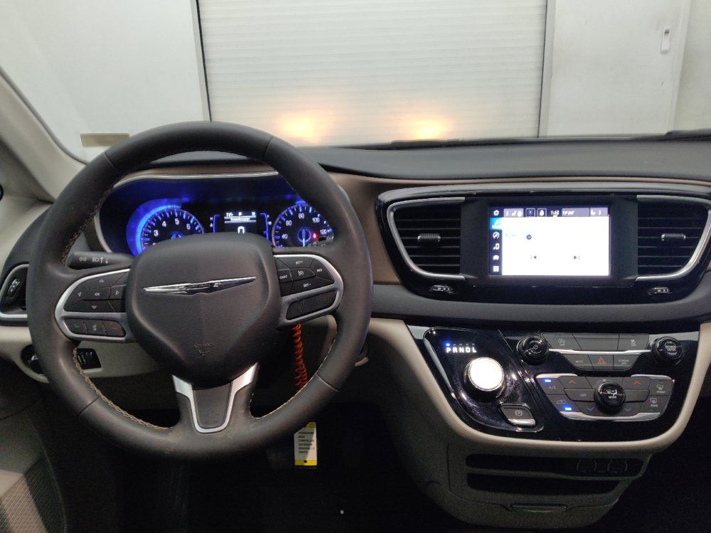 Used 2024 Chrysler Voyager LX FWD image 22