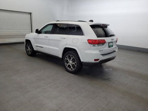 Used 2018 Jeep Grand Cherokee Limited AWD/4WD image 3
