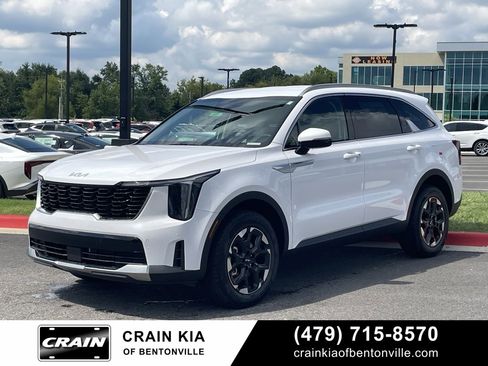 New 2025 Kia Sorento S image 3