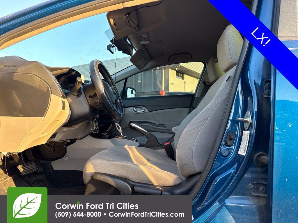 Used 2013 Honda Civic LX image 2