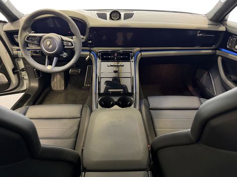 Used 2025 Porsche Panamera Turbo image 17