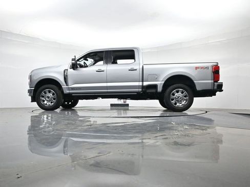 Certified 2024 Ford F350 Lariat w/ Lariat Ultimate Package AWD/4WD image 35