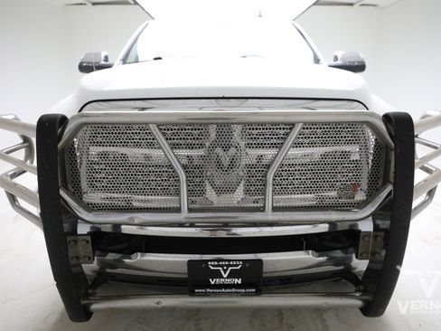 Used 2015 RAM 2500 Laramie w/ Cold Weather Group image 7