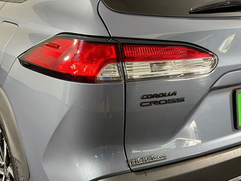 Used 2023 Toyota Corolla Cross AWD Hybrid image 36