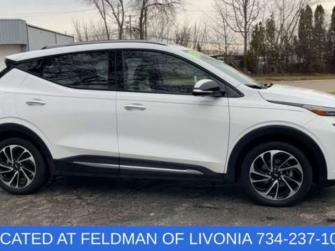 Used 2023 Chevrolet Bolt EUV Premier image 9