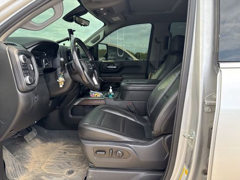 Used 2020 GMC Sierra 2500 Denali w/ Denali Ultimate Package image 12
