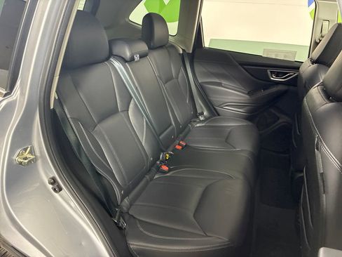 Used 2022 Subaru Forester Touring AWD/4WD image 32