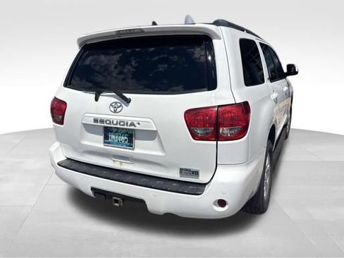 Used 2017 Toyota Sequoia SR5 w/ Premium Package AWD/4WD image 13