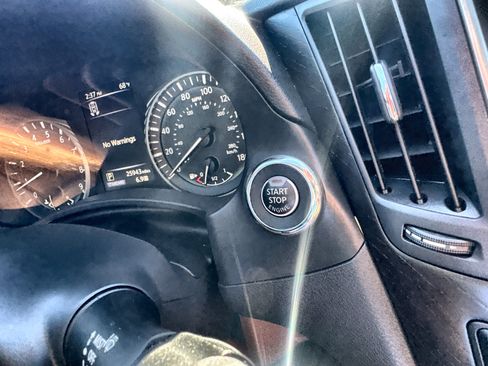 Used 2024 INFINITI Q50 Sensory image 17