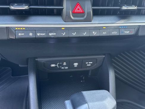 New 2026 Kia K4 FWD image 24