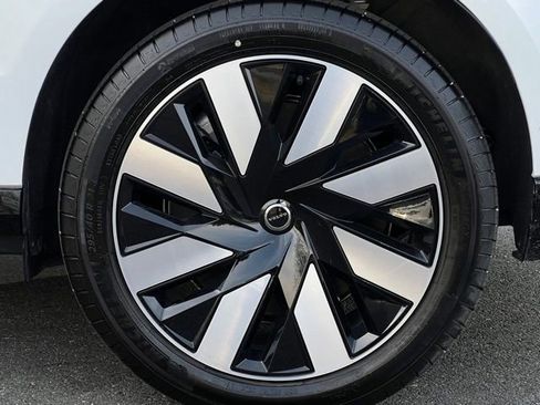 Used 2025 Volvo EX90 Ultra image 11