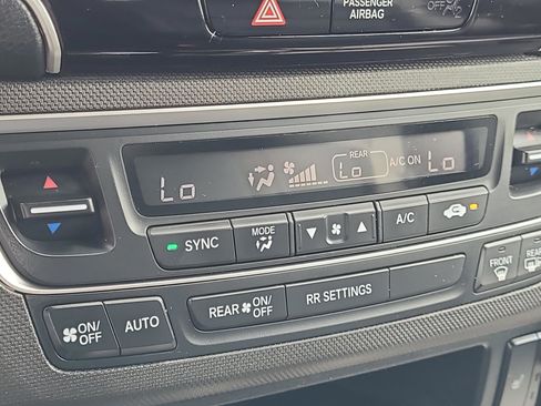 Used 2022 Honda Passport TrailSport image 31