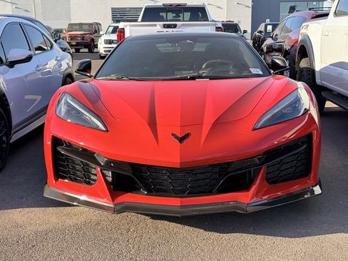 Used 2025 Chevrolet Corvette Z06 w/ Stealth Interior Trim Package RWD image 2