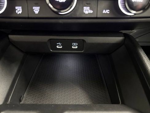 Certified 2024 Honda Accord EX image 34