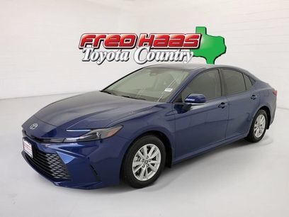 Used 2025 Toyota Camry LE w/ Convenience Package