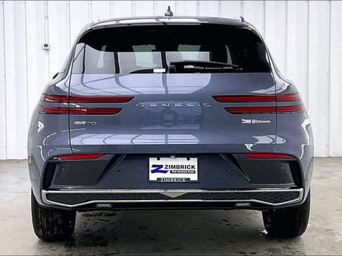 New 2026 Genesis GV70 2.5T AWD/4WD image 4