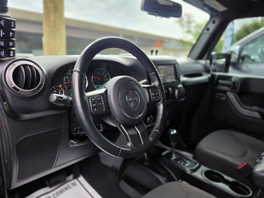 Used 2018 Jeep Wrangler Unlimited Sport AWD/4WD image 13