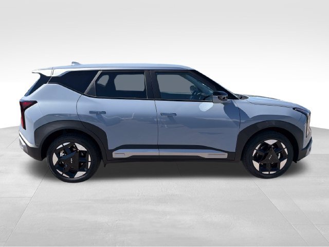New 2027 Kia Seltos S FWD image 8