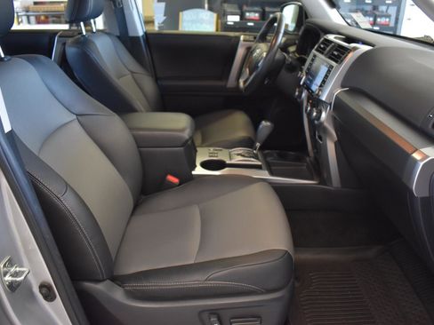 Used 2023 Toyota 4Runner SR5 Premium w/ Moonroof Package RWD image 65