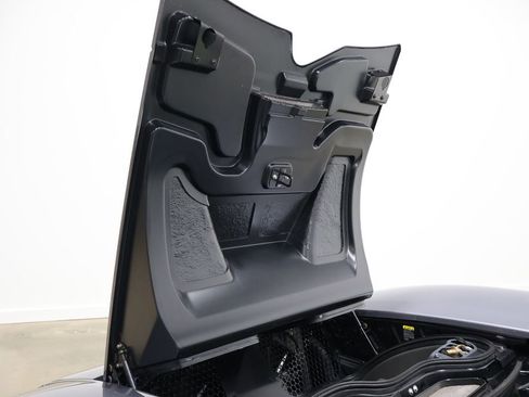 Used 2006 Ford GT image 42