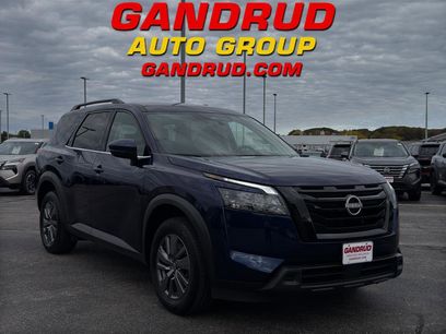 Used 2025 Nissan Pathfinder SV