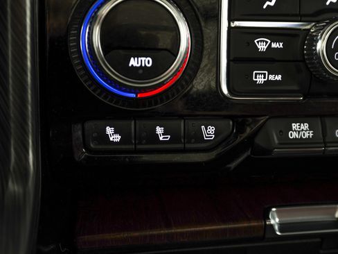 Used 2023 GMC Yukon XL Denali Ultimate w/ LPO, Floor Liner Package image 25