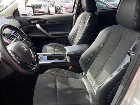 Used 2024 Mitsubishi Eclipse Cross SE image 9