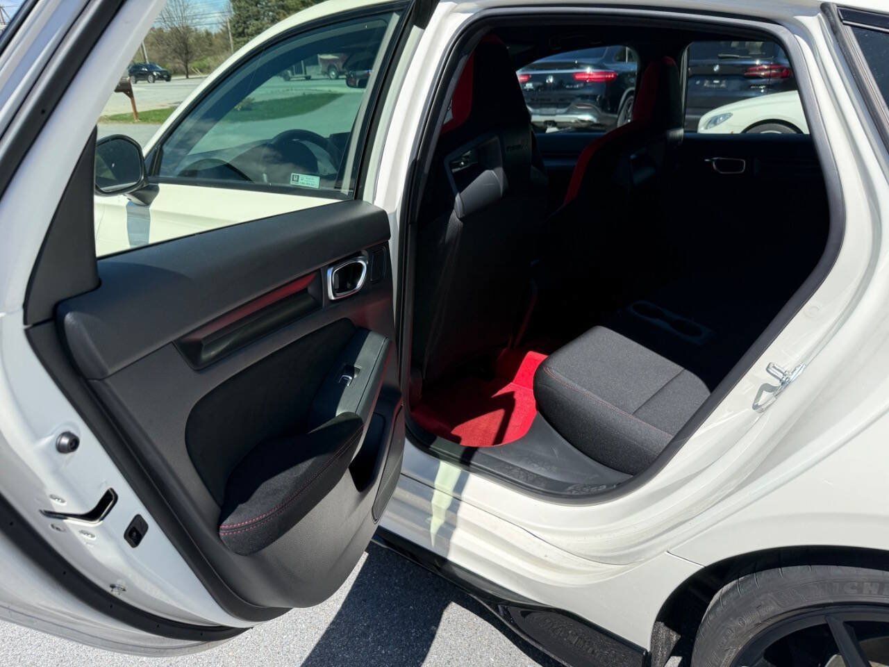 Used 2025 Honda Civic Type R image 11