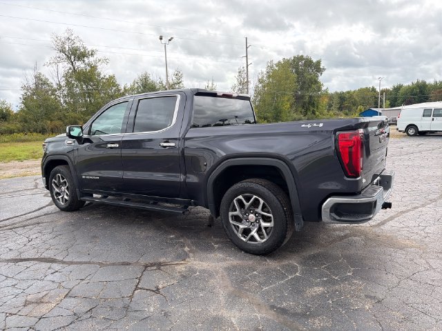 Used 2022 GMC Sierra 1500 SLT AWD/4WD image 5