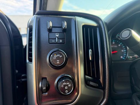 Used 2018 Chevrolet Silverado 1500 LT w/ All Star Edition AWD/4WD image 23