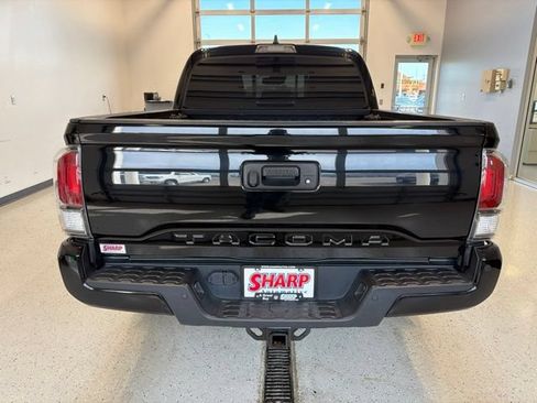 Used 2021 Toyota Tacoma Limited AWD/4WD image 7