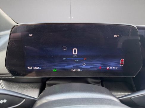Used 2024 Chevrolet Blazer EV LT AWD/4WD image 15
