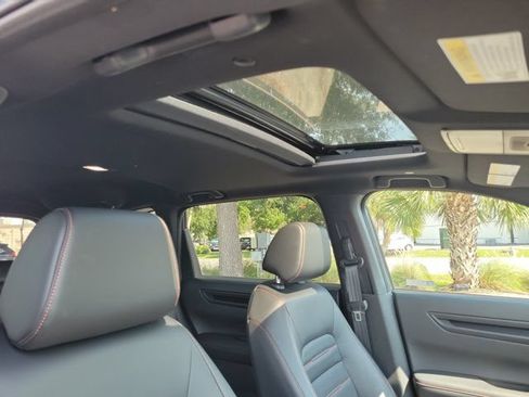 Used 2025 Honda CR-V Sport-L image 11