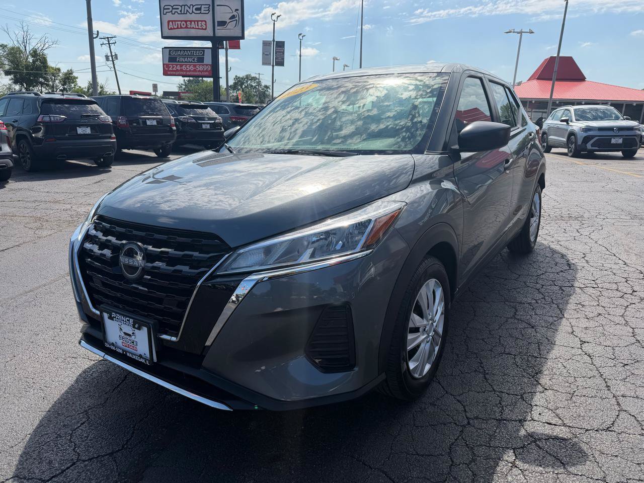 Used 2023 Nissan Kicks S FWD image 3